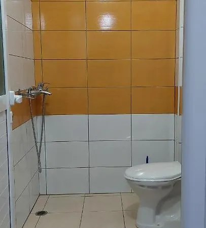 Tinka In Appartamento Sarandë